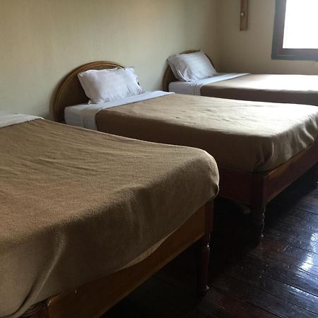 Vanvisa Guesthouse Luang Prabang Esterno foto
